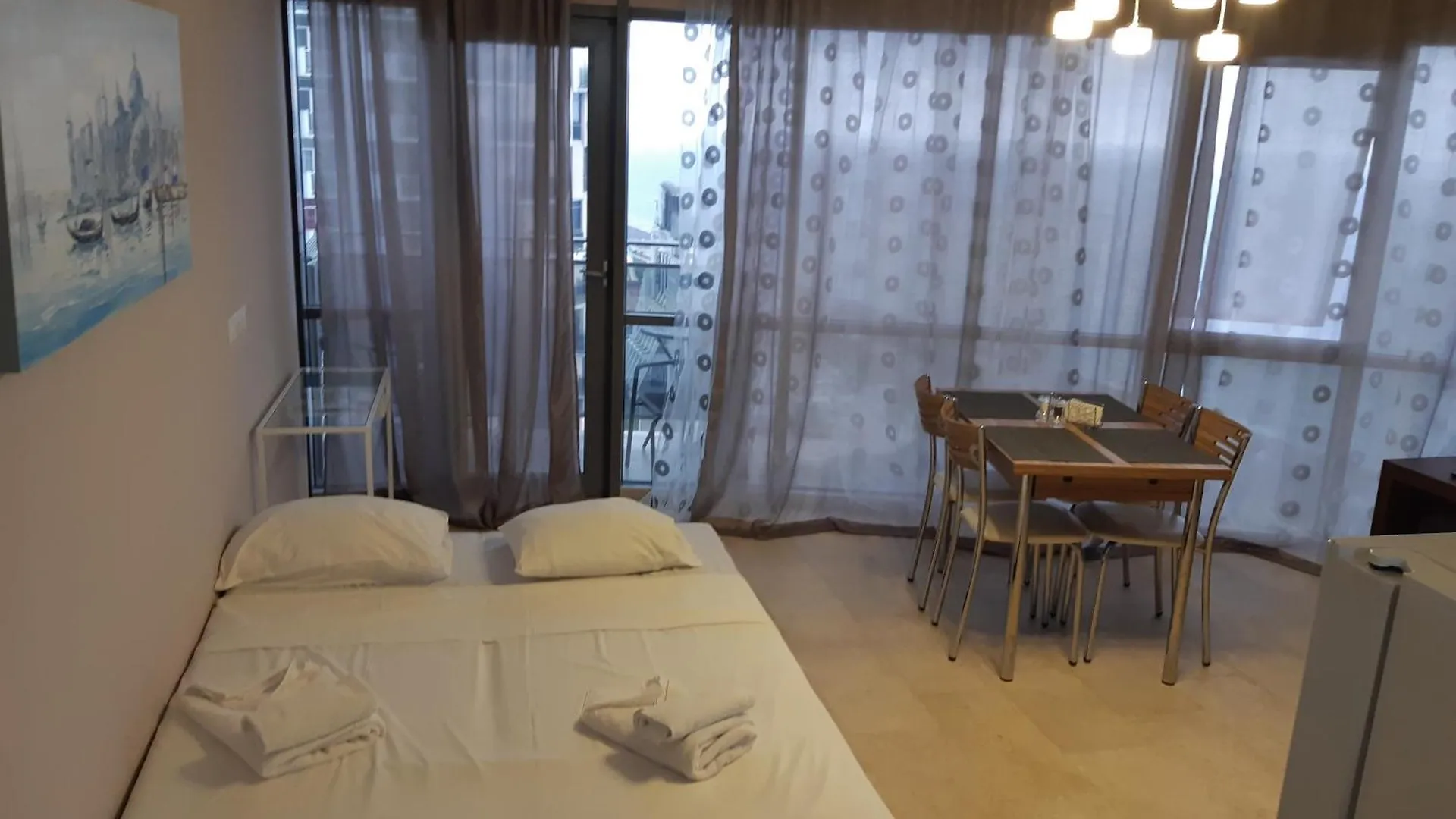 Apartment Luxury Inn Orbi Batumi