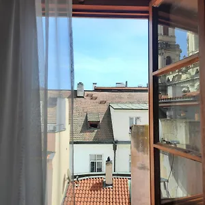 https://residence-u-mecenase.praguehotelsweb.com